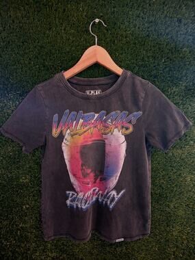 Valabasas V-PLAY Youth Shirt Size 7/8 Kids Raceway Helmet Vintage Graphic Tee